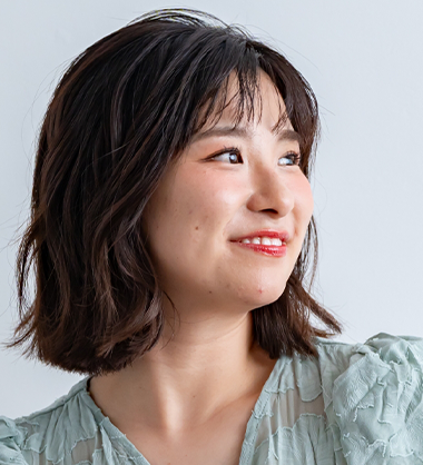 美容師 佐伯 優奈
